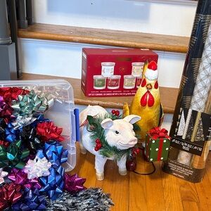 Holiday gift / decoration bundle